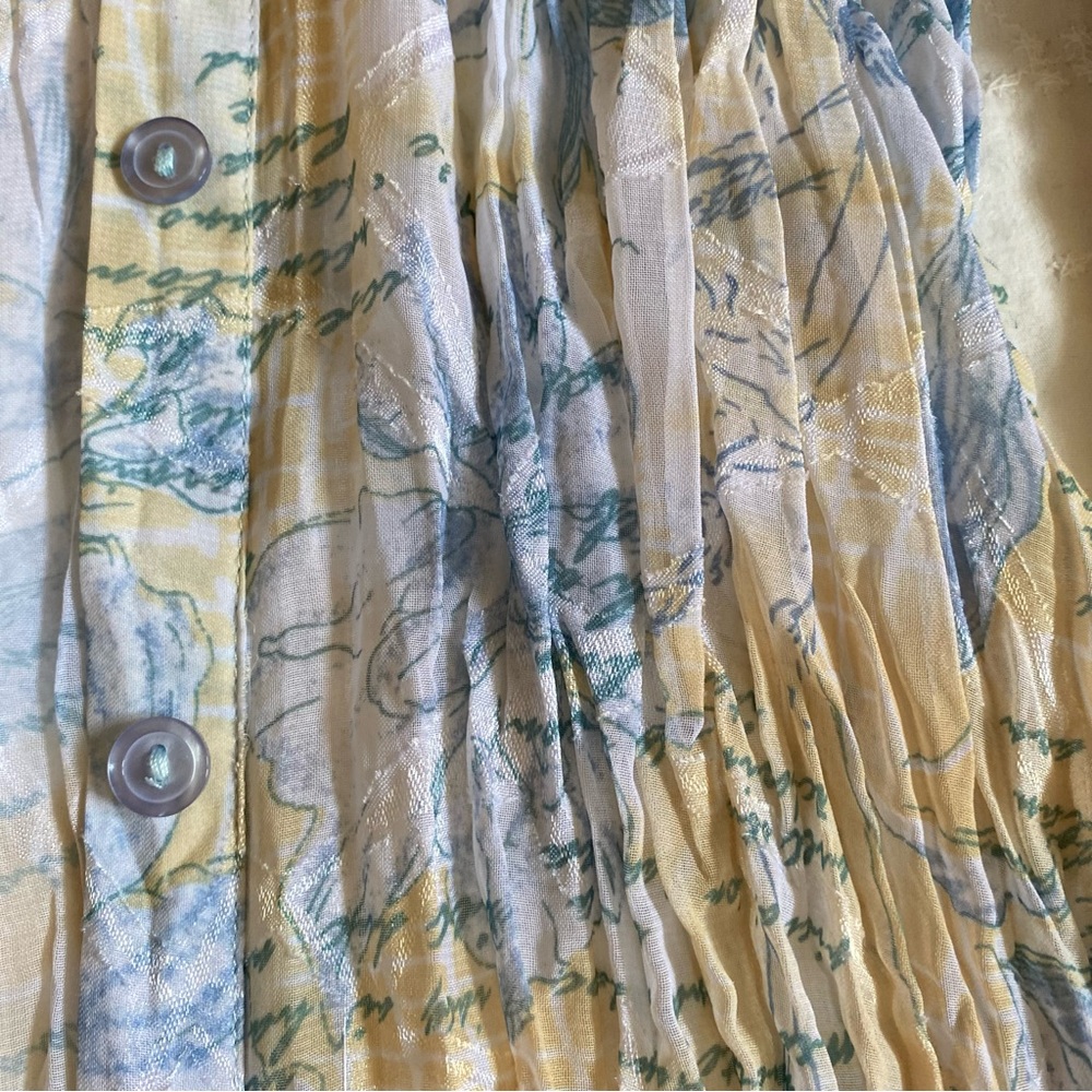 Textured flowy blouse - Picture 3 of 4